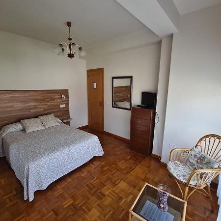 Отель Hostal Playa Atlantica Лоуро Экстерьер фото
