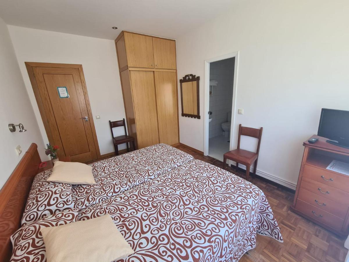Отель Hostal Playa Atlantica Лоуро Экстерьер фото