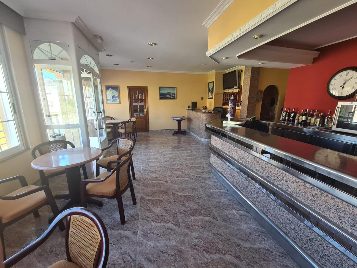Отель Hostal Playa Atlantica Лоуро Экстерьер фото